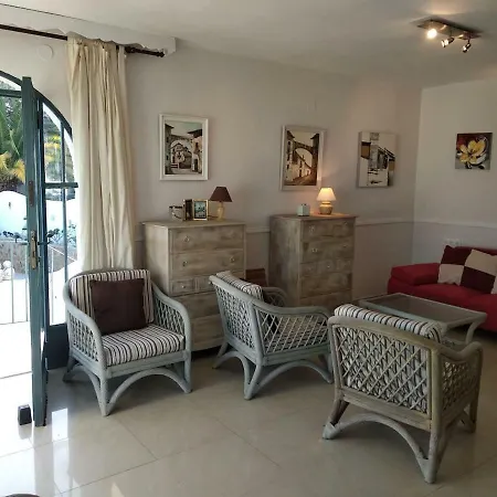 Rod,8p,airco,pool Сasa de vacaciones